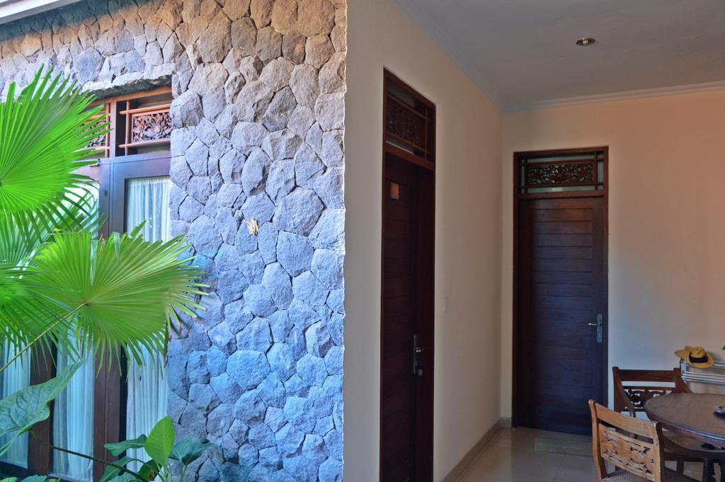 Yulia 2 Homestay Sanur Екстер'єр фото