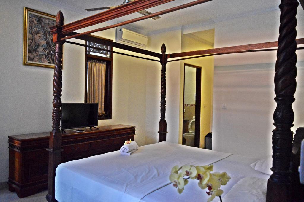 Yulia 2 Homestay Sanur Екстер'єр фото