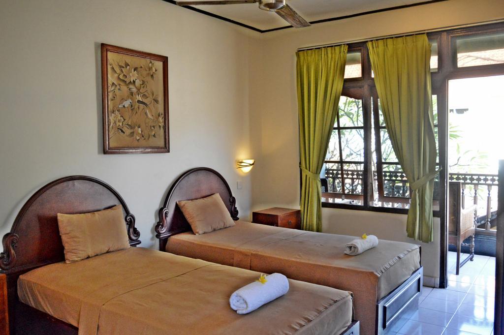 Yulia 2 Homestay Sanur Екстер'єр фото