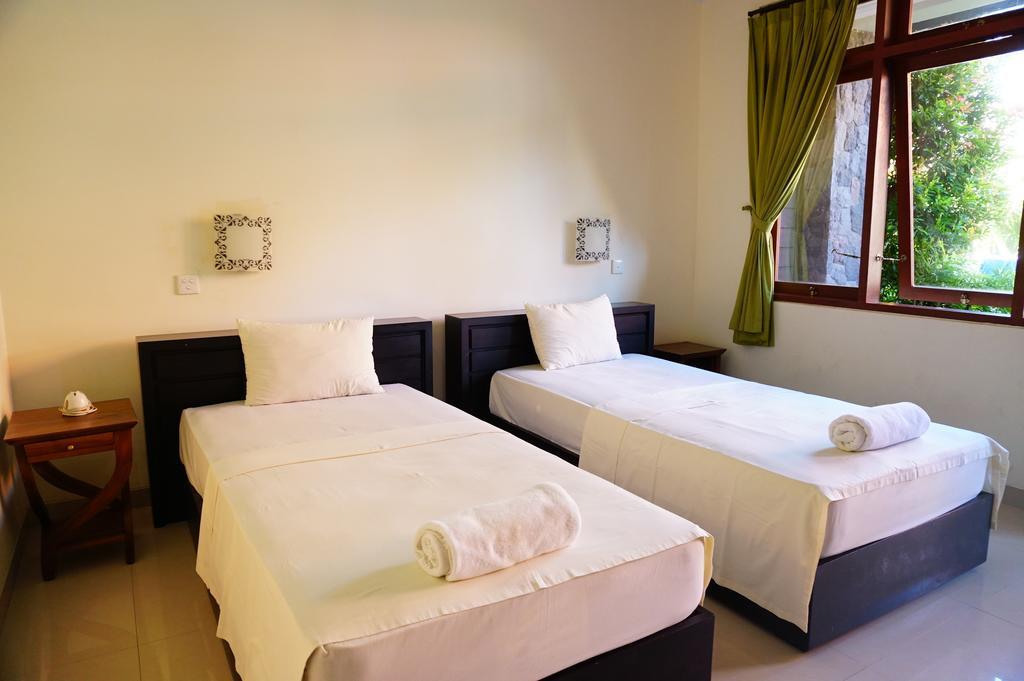 Yulia 2 Homestay Sanur Екстер'єр фото