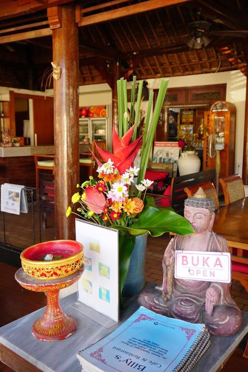 Yulia 2 Homestay Sanur Екстер'єр фото