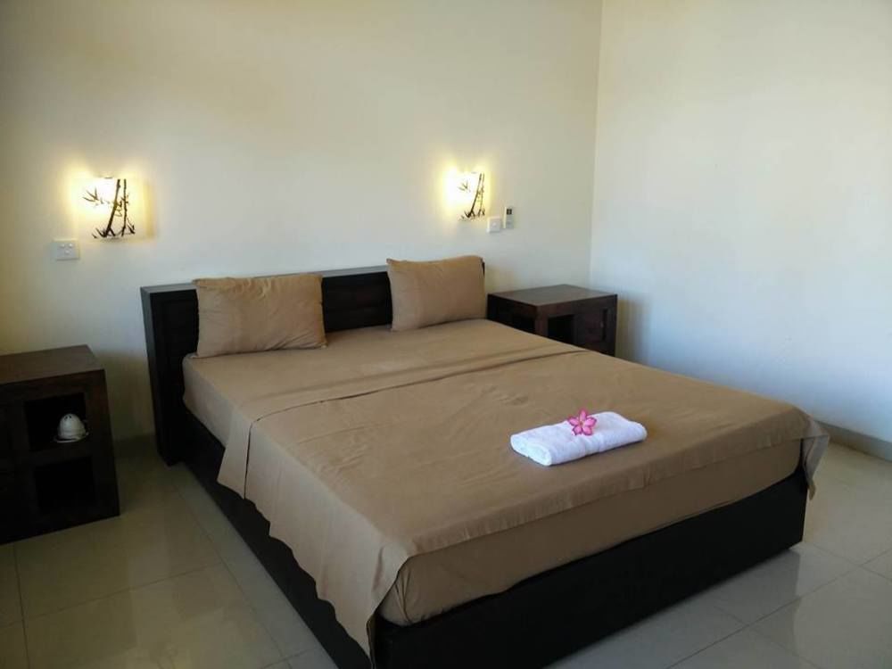 Yulia 2 Homestay Sanur Екстер'єр фото